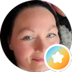 Profile photo of eve holmes