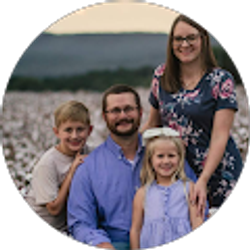 Profile photo of Amanda Wallace