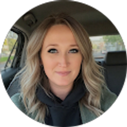 Profile photo of Jennifer Hunter