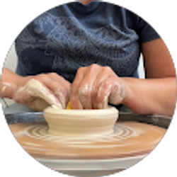 Profile photo of Georgia the potter Donnelly