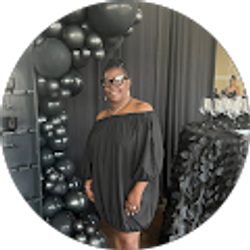 Profile photo of Stacey Robinson