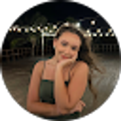 Profile photo of Esther Lysyy