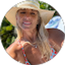 Profile photo of Beth Garrett