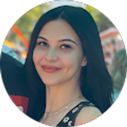 Profile photo of Amanda Emery