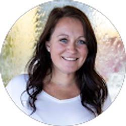 Profile photo of Hana Roessler