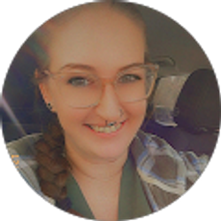 Profile photo of Stephanie Anders