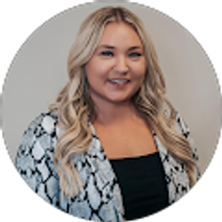 Profile photo of Samantha Disbro