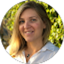 Profile photo of Carly Wright