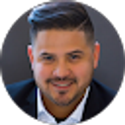 Profile photo of Javier Flores