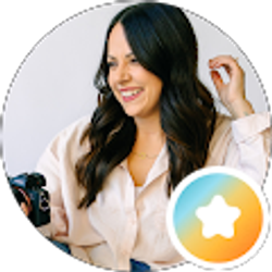Profile photo of Lauren Ashlie