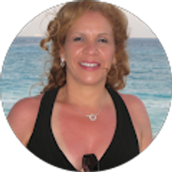 Profile photo of Miriam Ganulin