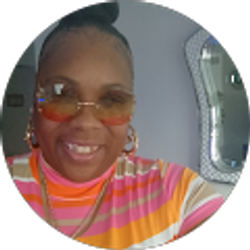 Profile photo of Clara HUTCHERSON