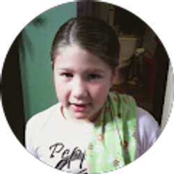 Profile photo of Heidi Hunter