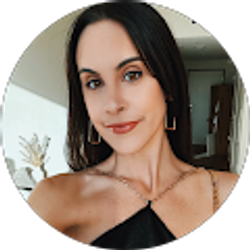 Profile photo of Haley Simons