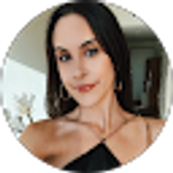 Profile photo of Haley Simons