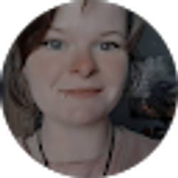 Profile photo of Amanda Roeser