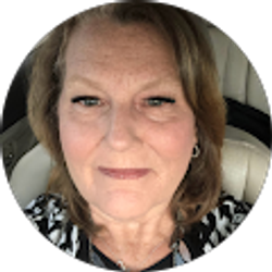 Profile photo of Donna DiBongrazio