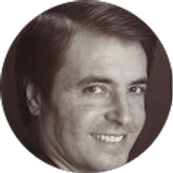 Profile photo of Oscar Menoyo