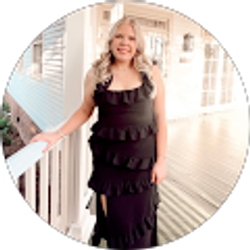 Profile photo of Taylor Halloran