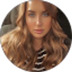 Profile photo of Danielle Scott