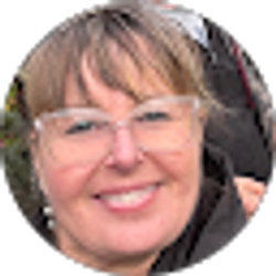 Profile photo of Joelie Saunders
