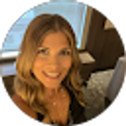 Profile photo of Isabella Andrea Evans
