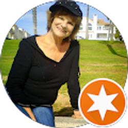 Profile photo of Vickie Soffa