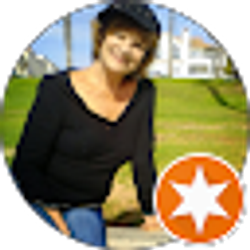 Profile photo of Vickie Soffa