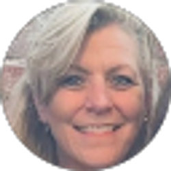 Profile photo of Aly Breeze