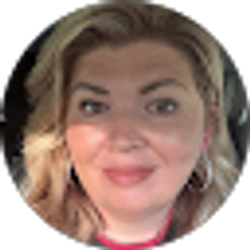 Profile photo of Tara Smith