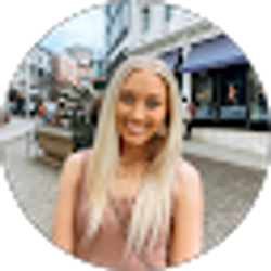 Profile photo of Hannah Lynn