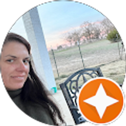 Profile photo of Carly Epstein