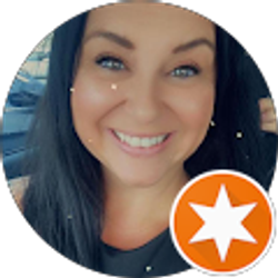 Profile photo of Courtney R.