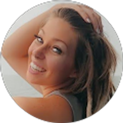 Profile photo of Emilee Slaughter