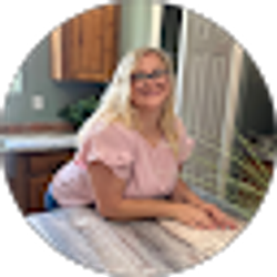 Profile photo of Ariel Lattin