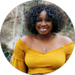 Profile photo of Robyn Pointer