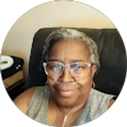 Profile photo of Carolyn Burns