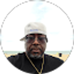 Profile photo of Stephen Thomas