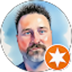 Profile photo of Lee Collins