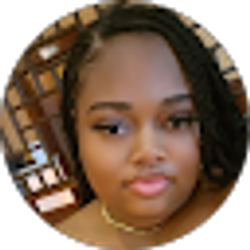 Profile photo of Anneka Clarke