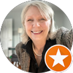 Profile photo of Laurie Popp