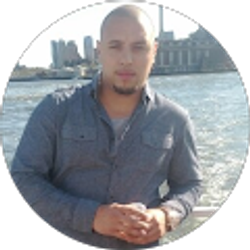 Profile photo of Eduardo Reyes