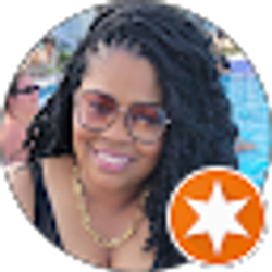 Profile photo of Stephanie Robinson