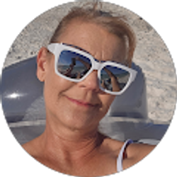 Profile photo of Tina Clark