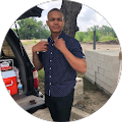Profile photo of Dee Santana 007