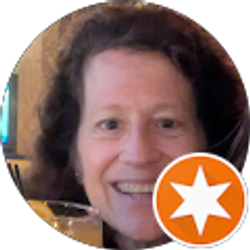 Profile photo of Lyn Seiser