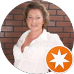 Profile photo of Sarah Hart