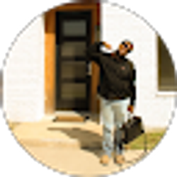 Profile photo of Donovan Pierce