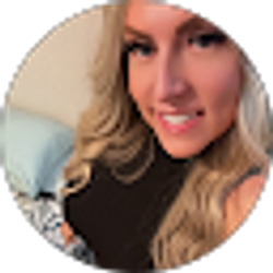 Profile photo of Ashley Hale