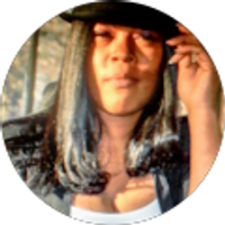 Profile photo of Lisa Williamson